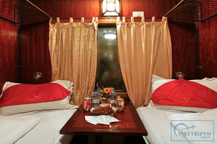 Orient Express train Hanoi to Sapa - Shared service image 0