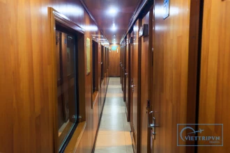 ET - Pumpkin Express Train Hanoi to Sapa - Private cabin image 2