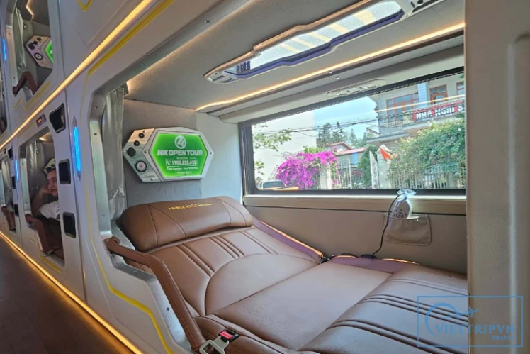 HK Open Tour: Hanoi - Sapa Bus VIP Cabin image 2
