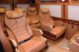 Hanoi Halong Bay luxury limousine image 1