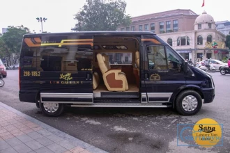Hanoi Halong Bay luxury limousine image 2