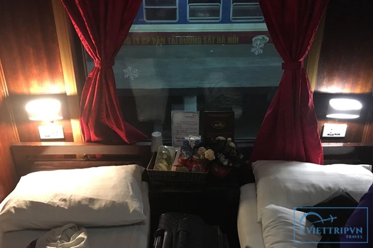 Orient Express train Hanoi to Sapa - Private service image 5