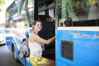 Hanoi to Got ferry terminal by bus image 0