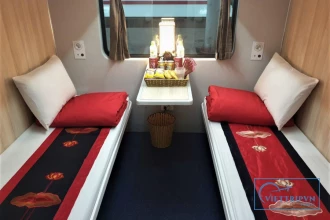 Lotus train from Hue to Hanoi image 5