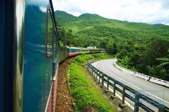 Hue to Hanoi train (by Vietnam Railway) image 3