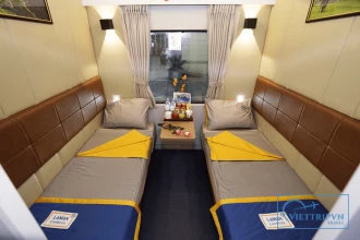 Laman Express luxury train from Hue to Hanoi image 2