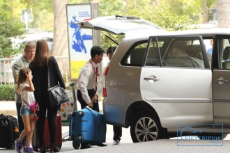 Can Tho to Ho Chi Minh City / Airport private car image 1