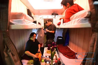 Ninh Binh to Hue train (by Vietnam Railway) image 1